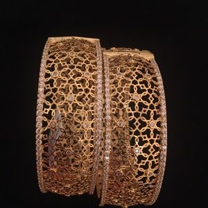 Set of two wide bangles with white stones, size2.4